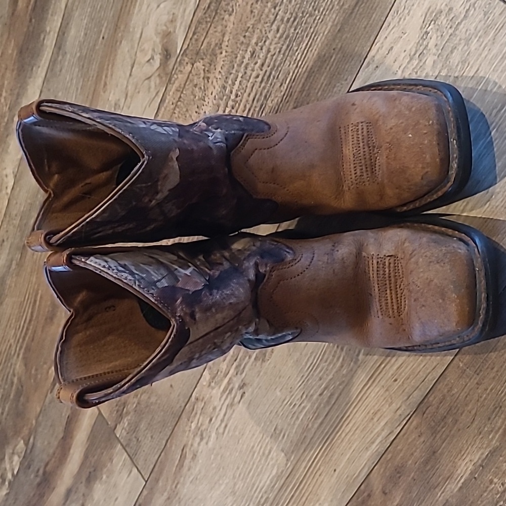 camo cowboy boots